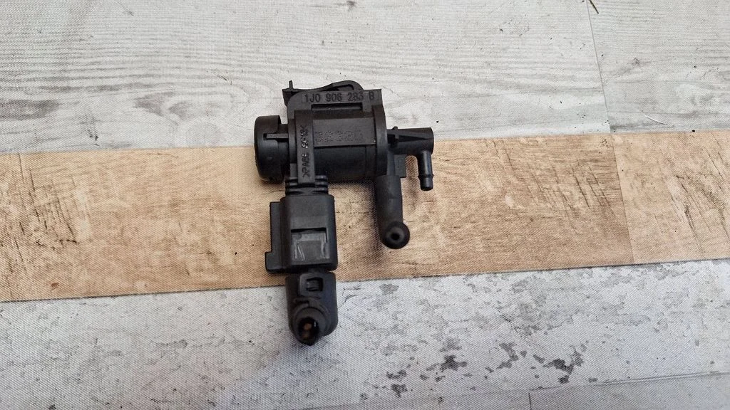 Turbo solenoid valve 1J0906283B
