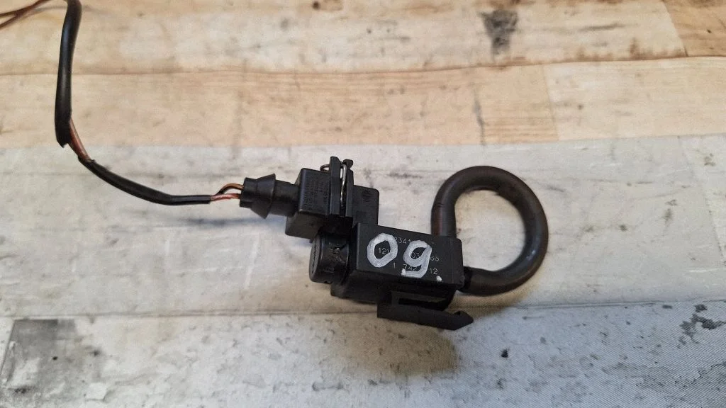 Zawór elektromagnetyczny turbo 72234100
