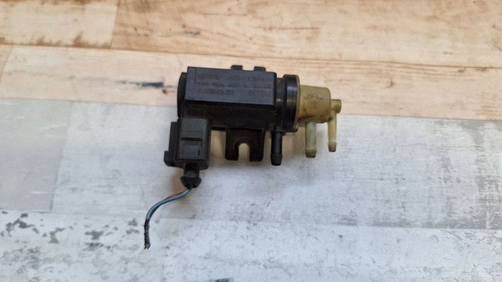 Zawór elektromagnetyczny turbo 1K0906627A