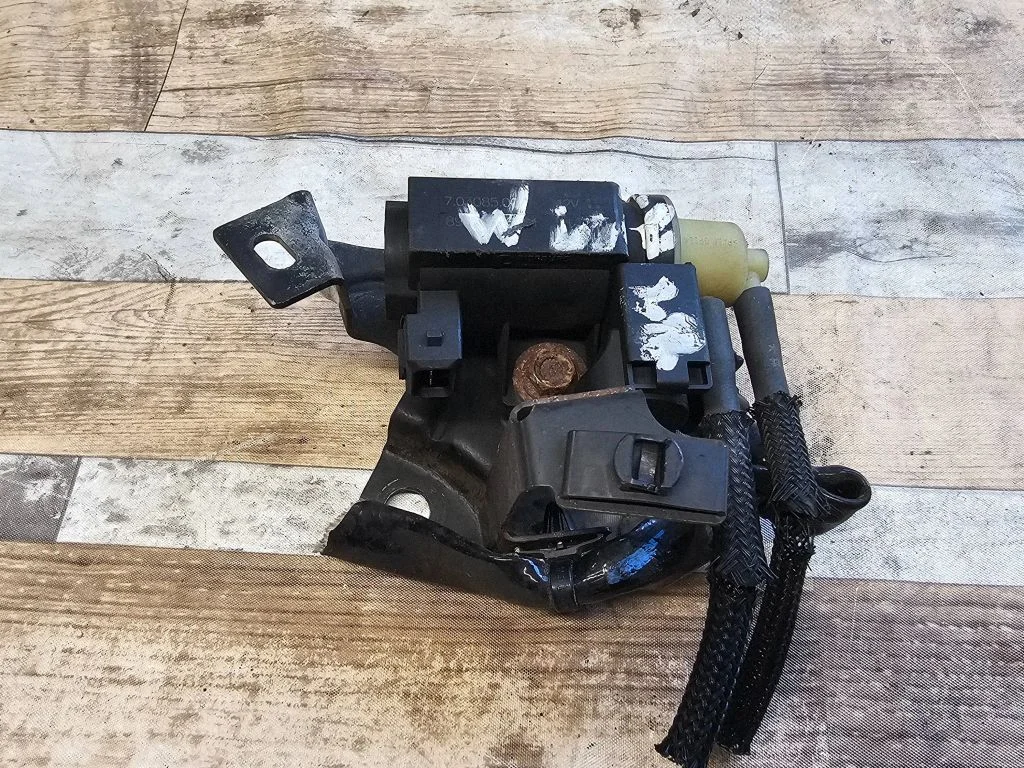Zawór elektromagnetyczny turbo 70308500