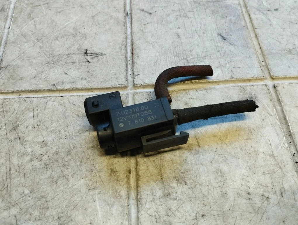 Turbo solenoid valve – BMW 7 Series F01 F02 F03 F04 (2008-2016)
