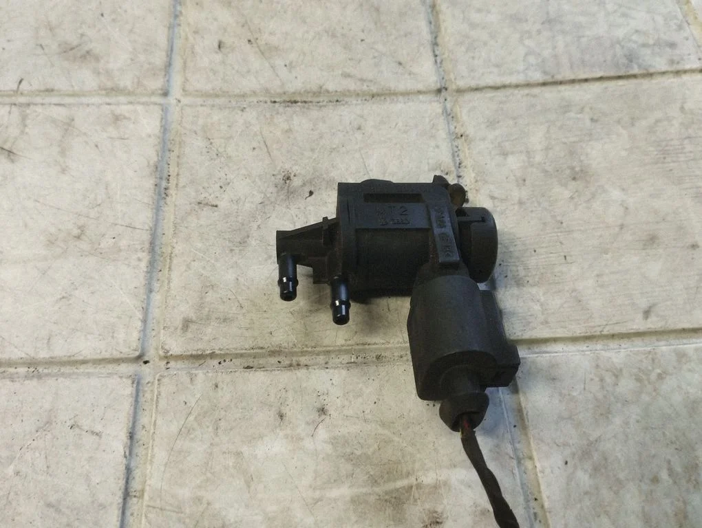 Solenoidklapp – Volkswagen Transporter - Caravelle T5 (2003-2015)