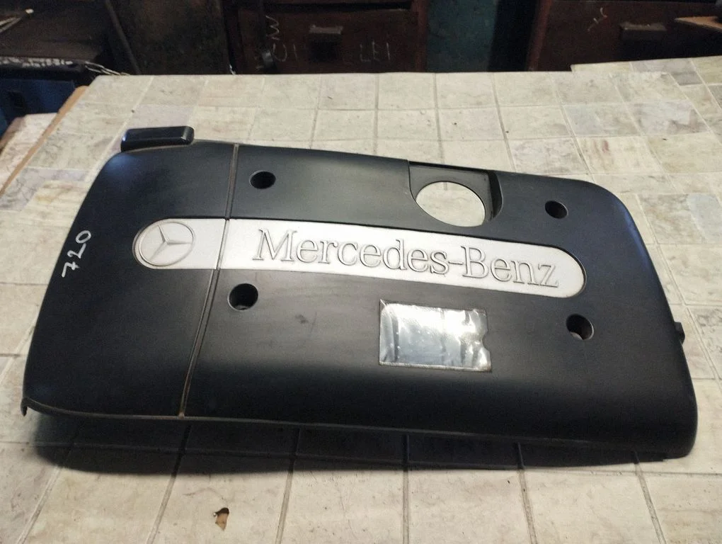 Engine cover (trim) – Mercedes-Benz C-Class W203 (2000-2007)