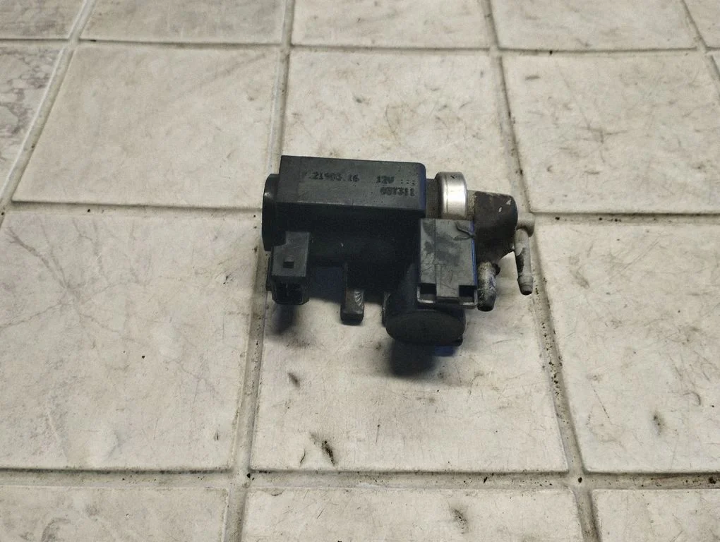 Zawór elektromagnetyczny turbo 83237