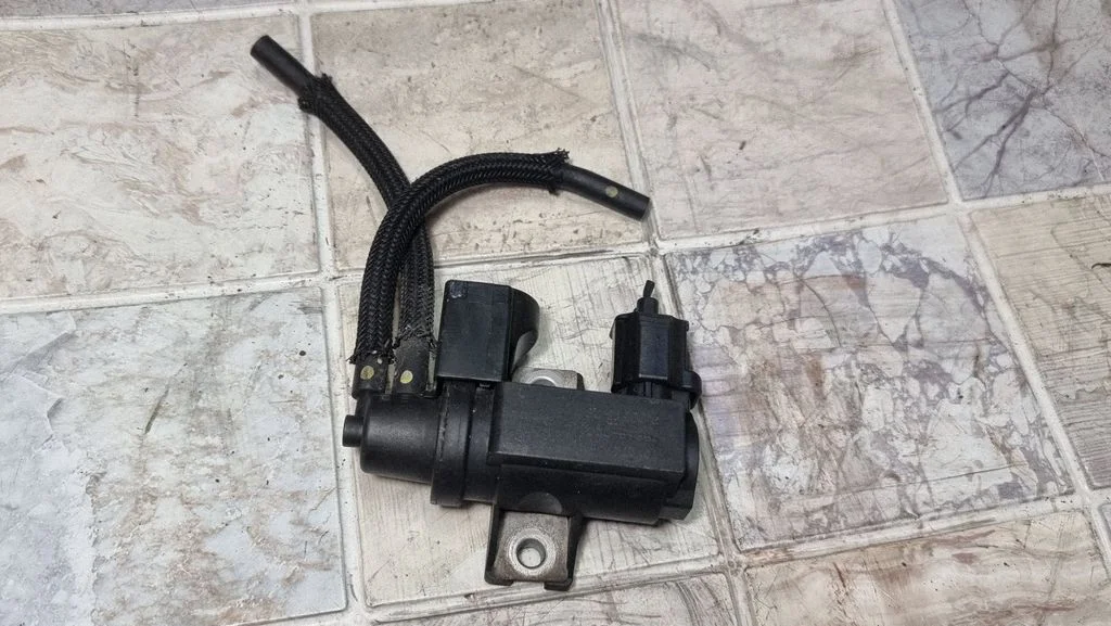Turbo solenoid valve – Toyota Corolla Verso AR10 (2004-2009)
