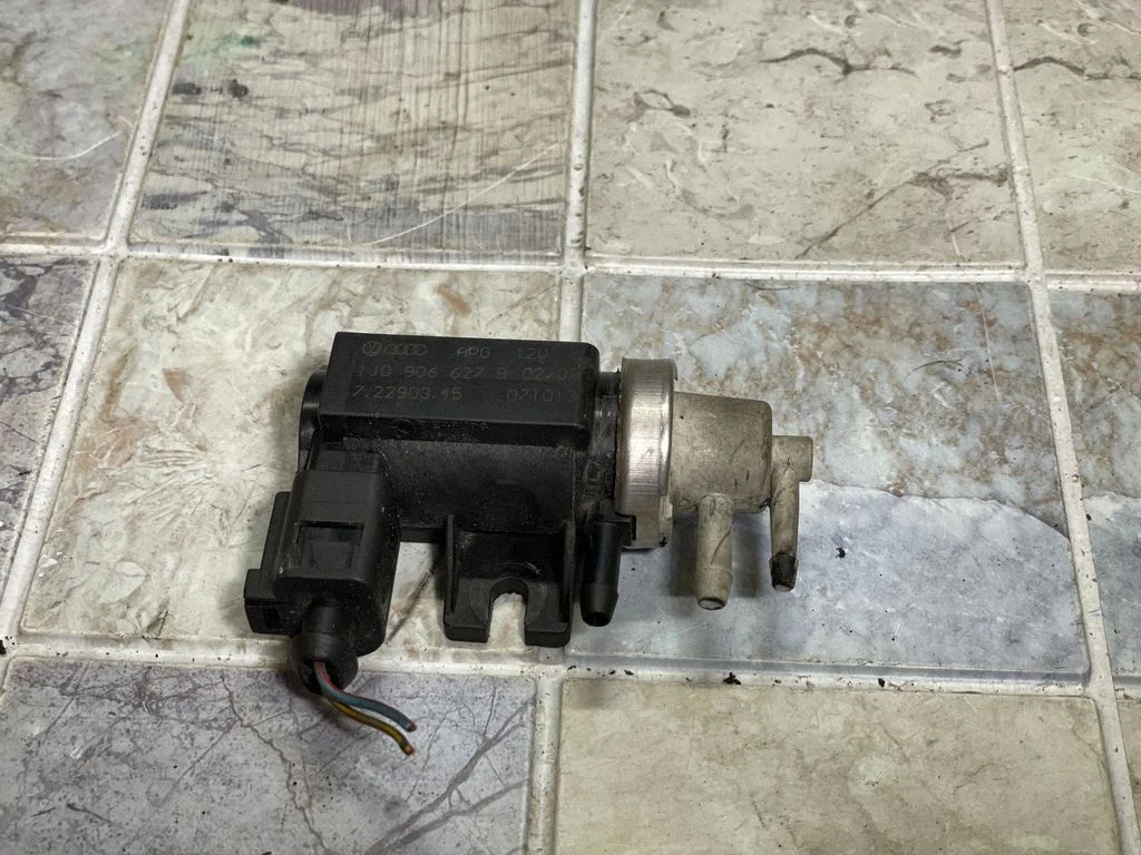 Turbo solenoid valve 1J0906627B