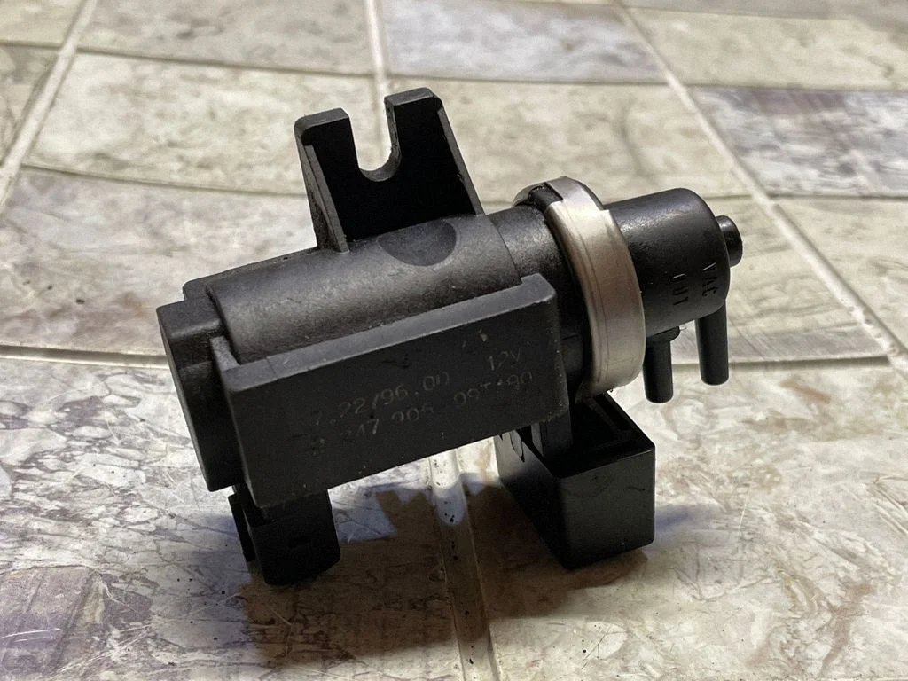 Zawór elektromagnetyczny turbo 72279600