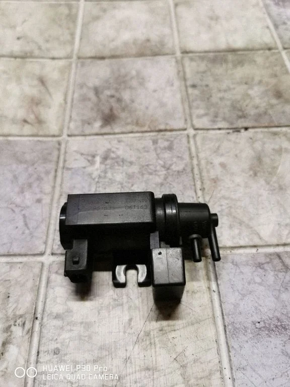 Turbo solenoid valve – BMW 3 Series E90 E91 (2005-2012)