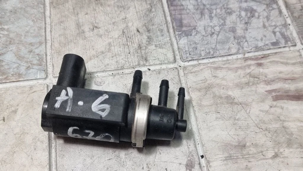 Zawór elektromagnetyczny turbo 059906627B