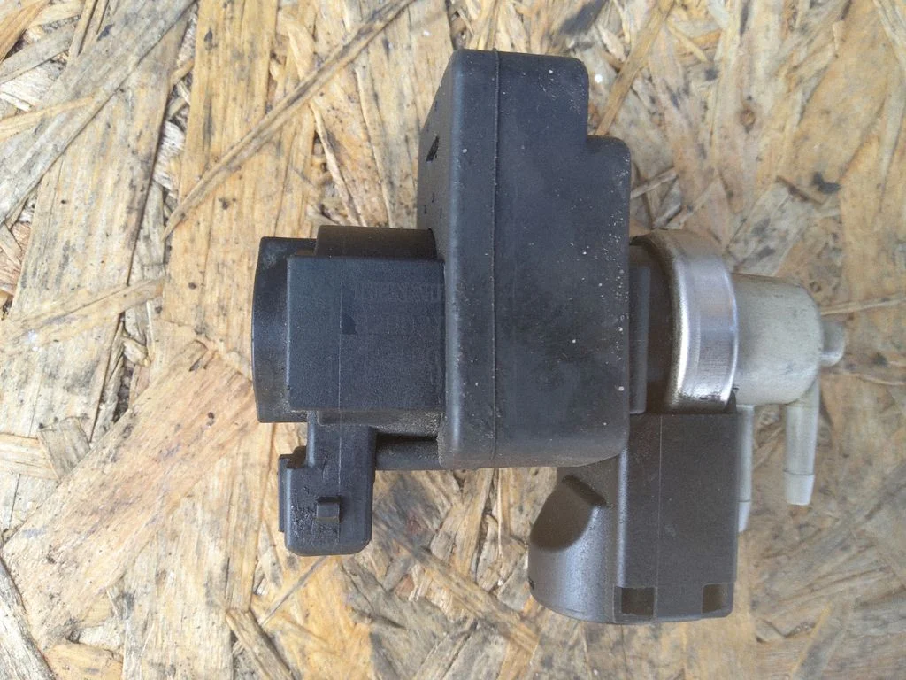 Turbo solenoid valve – Nissan Primera (2002-2007)