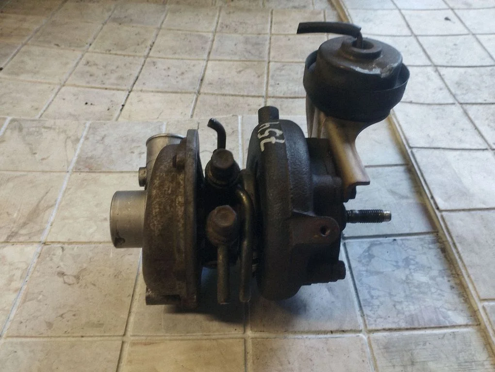 Turbosprężarka 4V27891D
