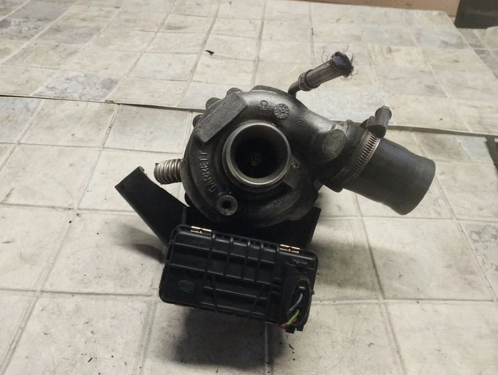 Turbo 4U3Q6K682AJ