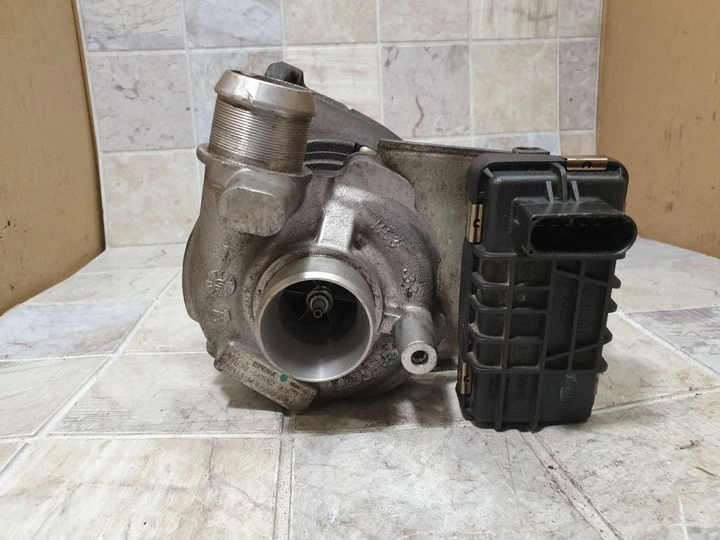 Turbosprężarka 4U3Q6K682AJ