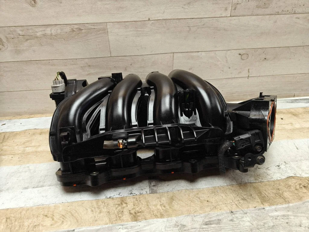 Intake manifold – Honda CR-V (2007-2012)