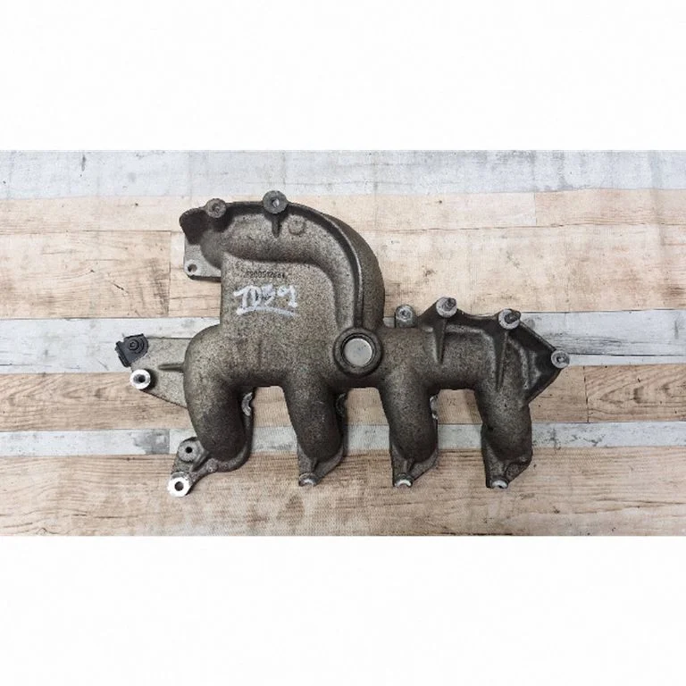 Intake manifold – Renault Megane II (2006-2008)