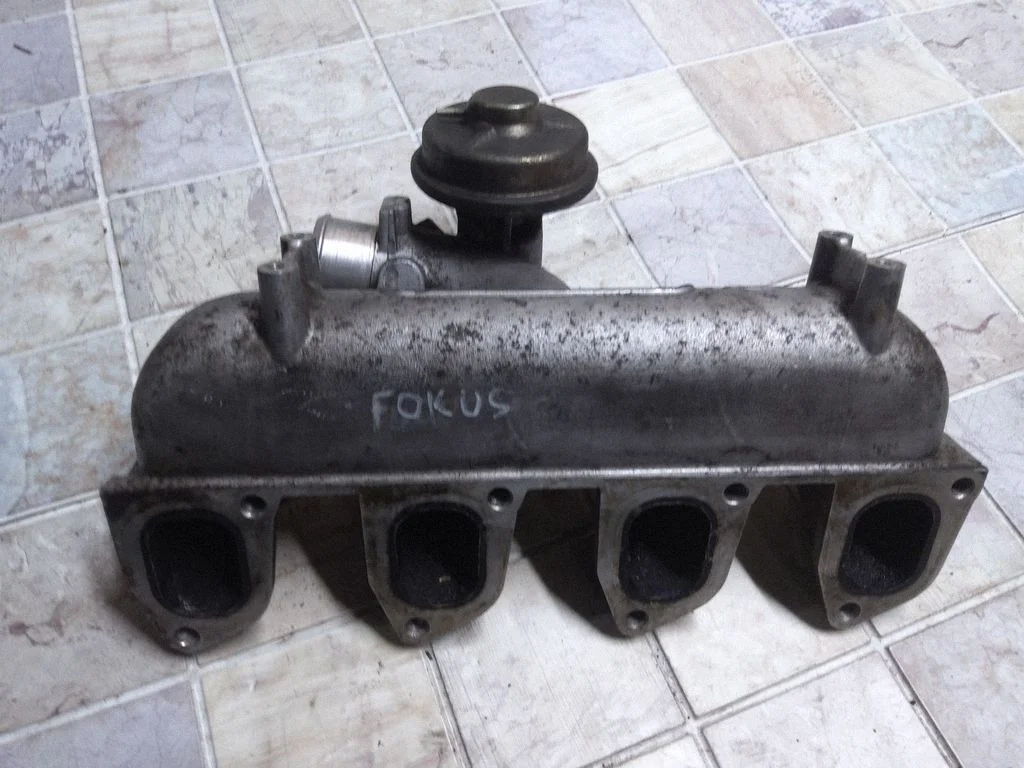 Kolektor ssący – Ford Focus C-MAX (2003-2010)