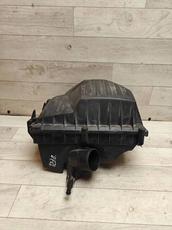 Air filter box – Opel Meriva A (2003-2010)