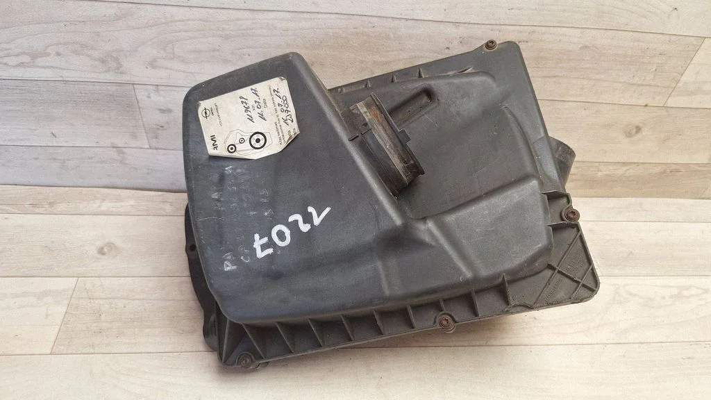Gaisa filtra korpuss – Opel Zafira B (2005-2014)