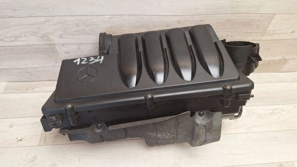 Air filter box A6400900601