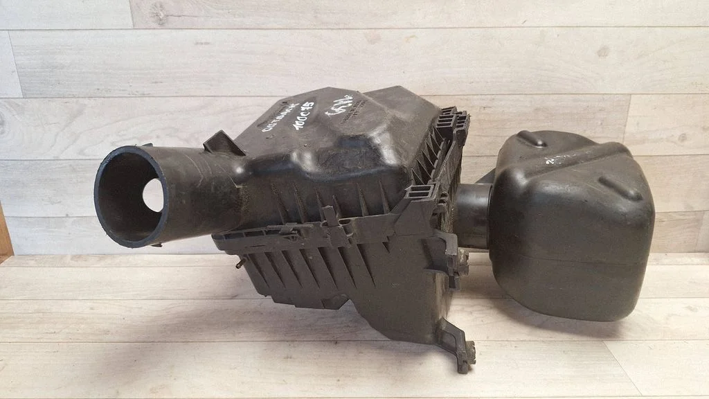 Air filter box A52AG00