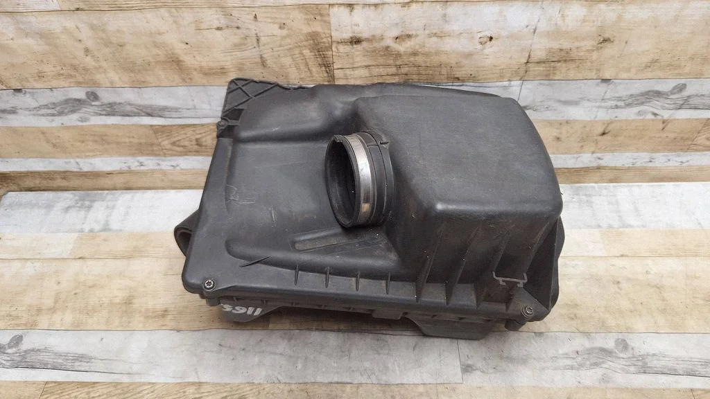 Gaisa filtra korpuss – Opel Zafira B (2005-2014)
