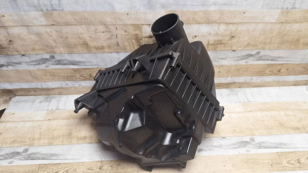 Air filter box