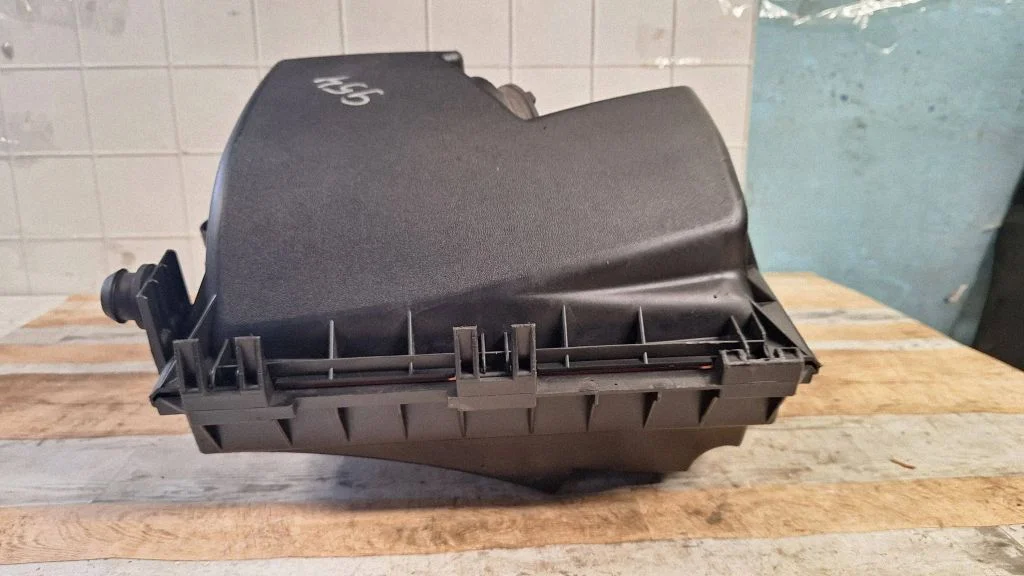 Air filter box – Opel Vectra C (2005-2009)