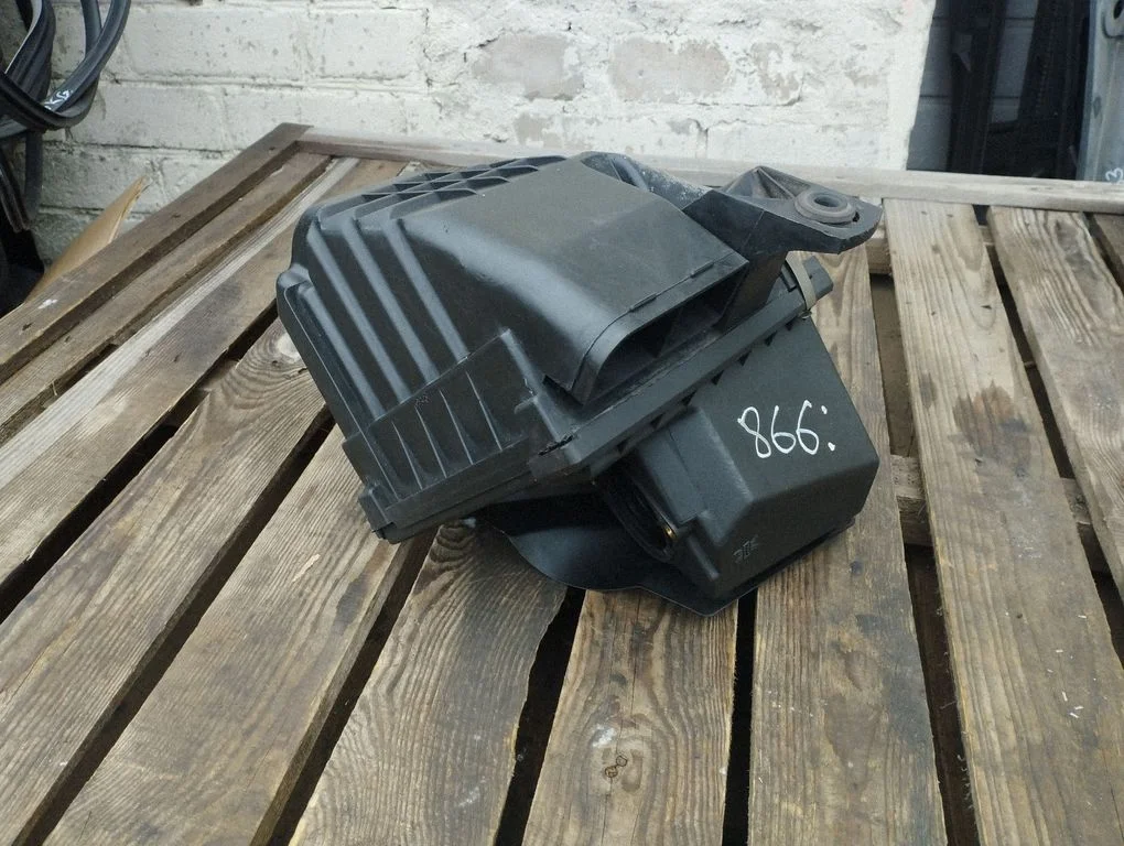 Air filter box 8D0129607