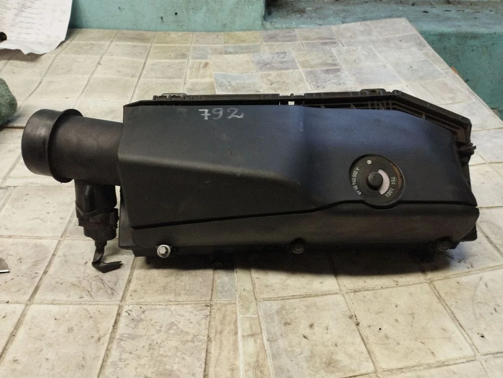 Õhufiltri korpus A0000945568