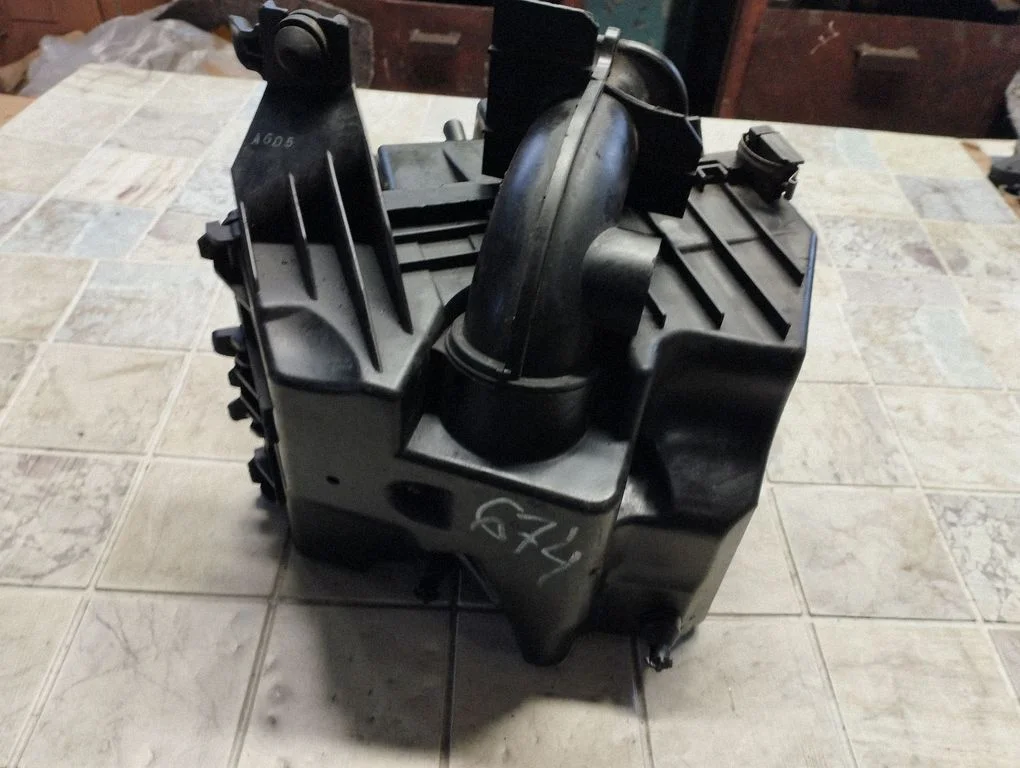 Obudowa filtra powietrza RF7N