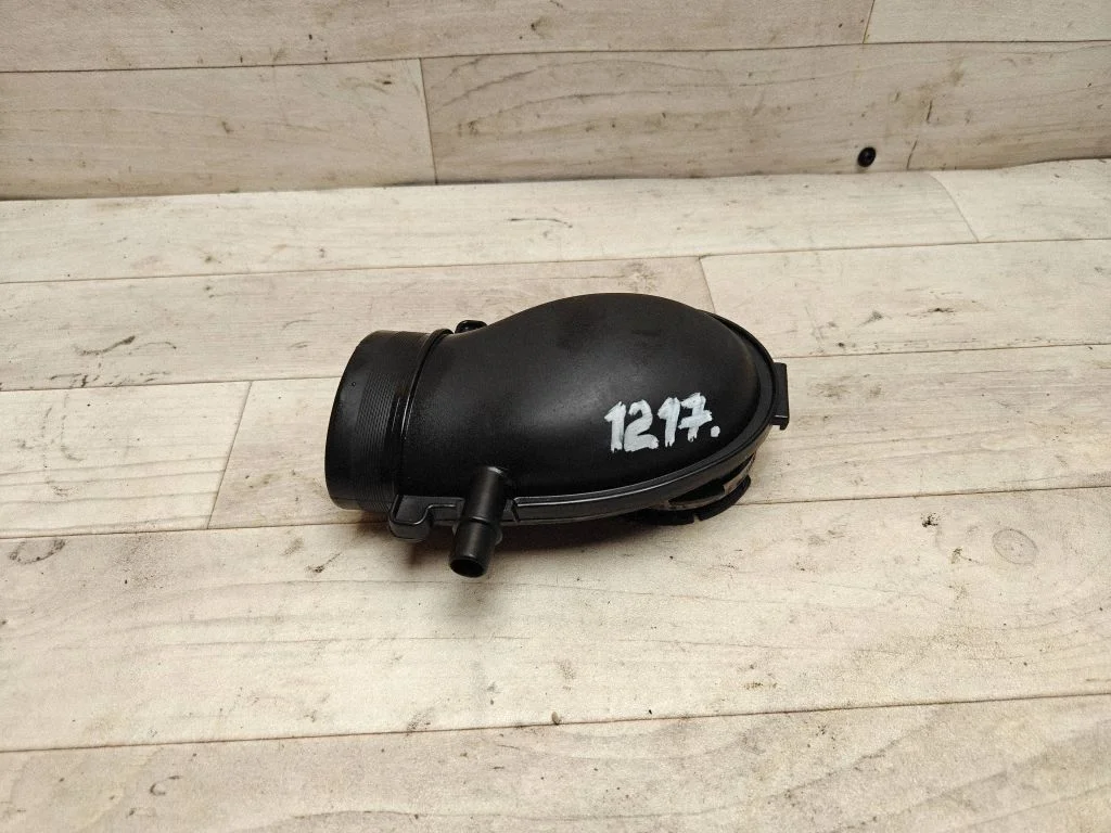 Air intake duct part 96103110