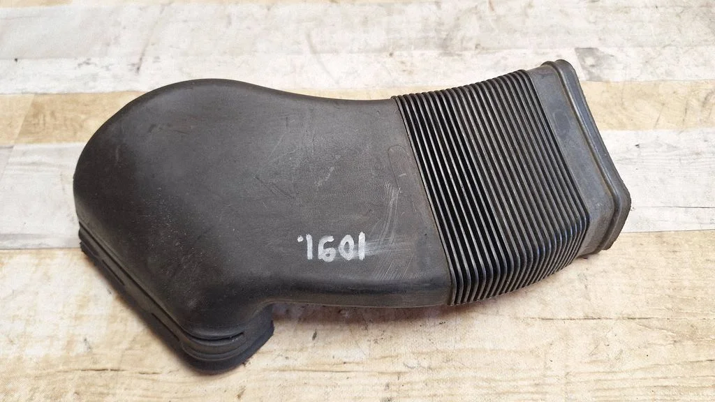 Air intake duct part – Audi A6 Allroad C5 (1999-2005)