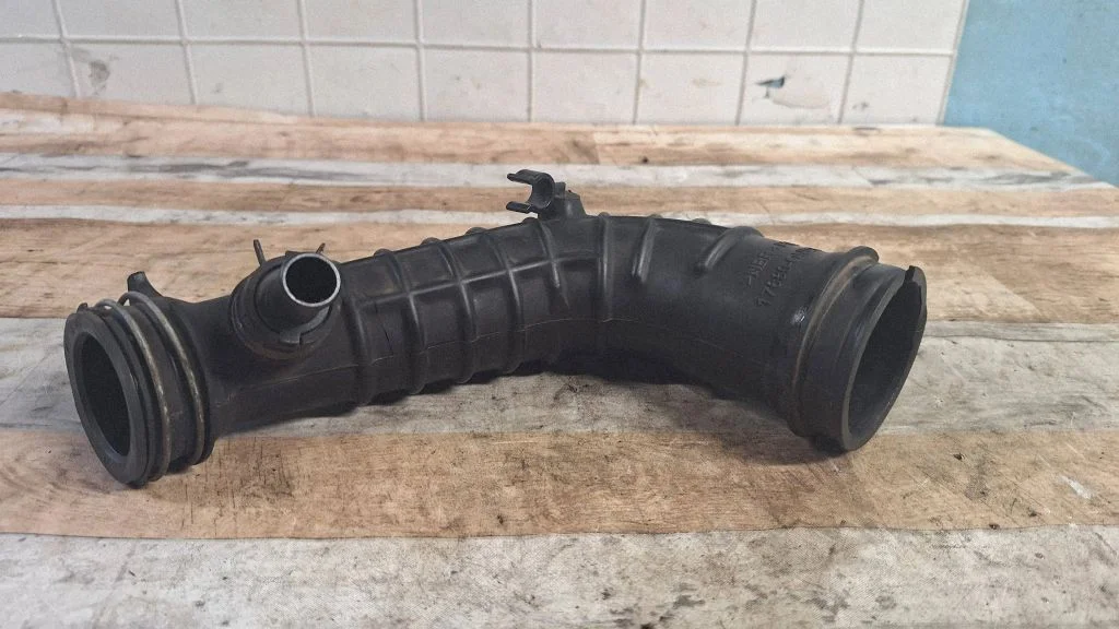 Air intake duct part – Toyota Yaris Verso (1999-2005)