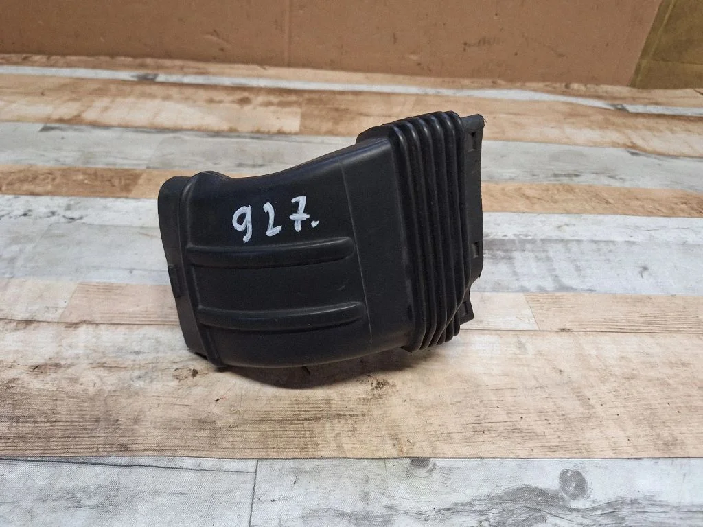 Air intake duct part 4F0129739B