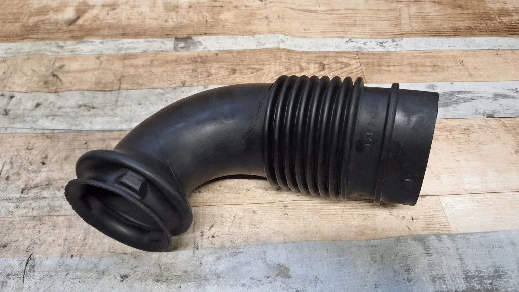 Air intake duct part A9065280024