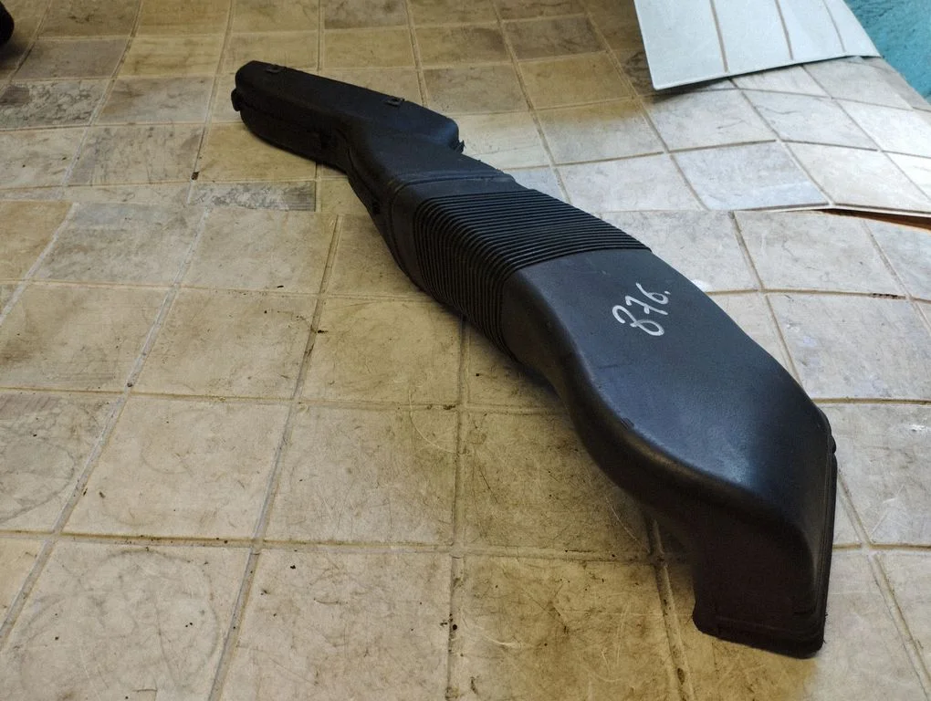 Część kanału dolotowego 8D0129617E
