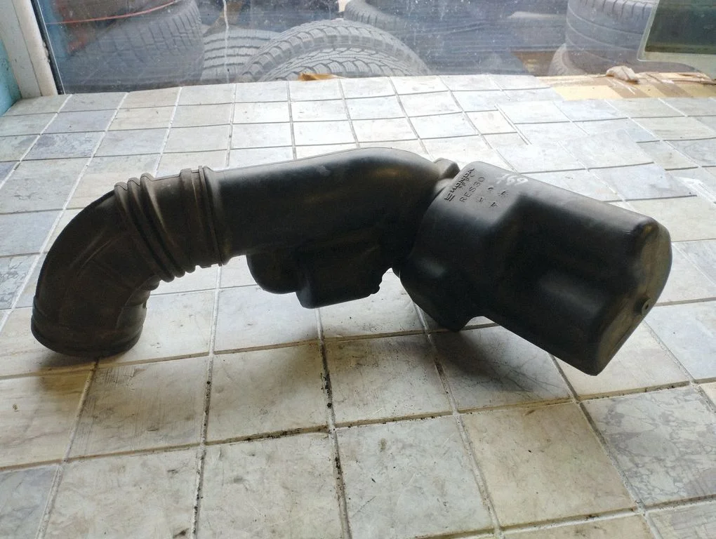 Air intake duct part – Honda CR-V (2007-2012)