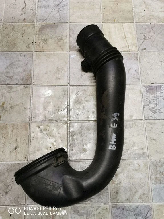 Air intake duct part 13712248154
