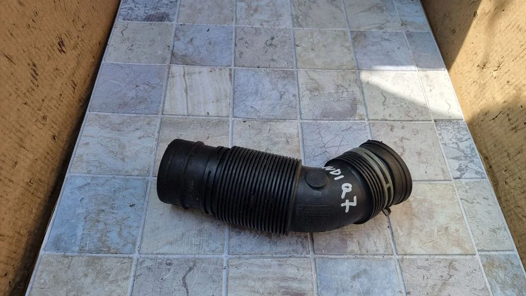 Air intake duct part 7L8128684