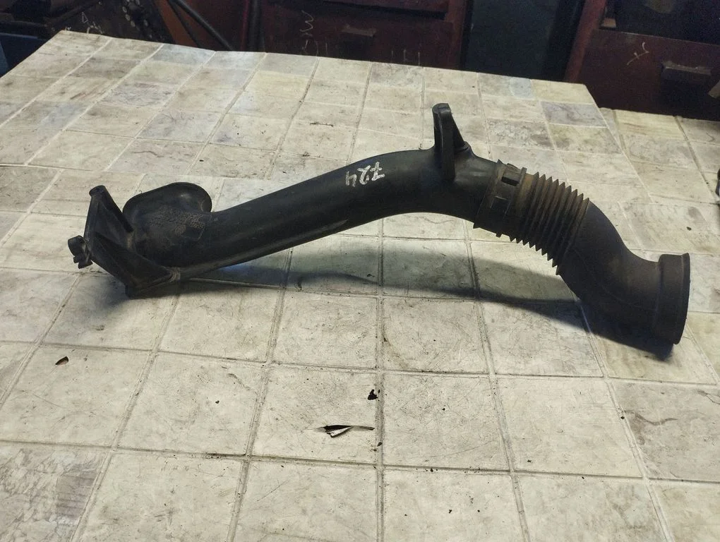 Air intake duct part – Opel Zafira A (1999-2005)