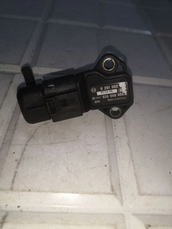 Air pressure sensor – Skoda Octavia Mk2 (1Z) (2004-2013)