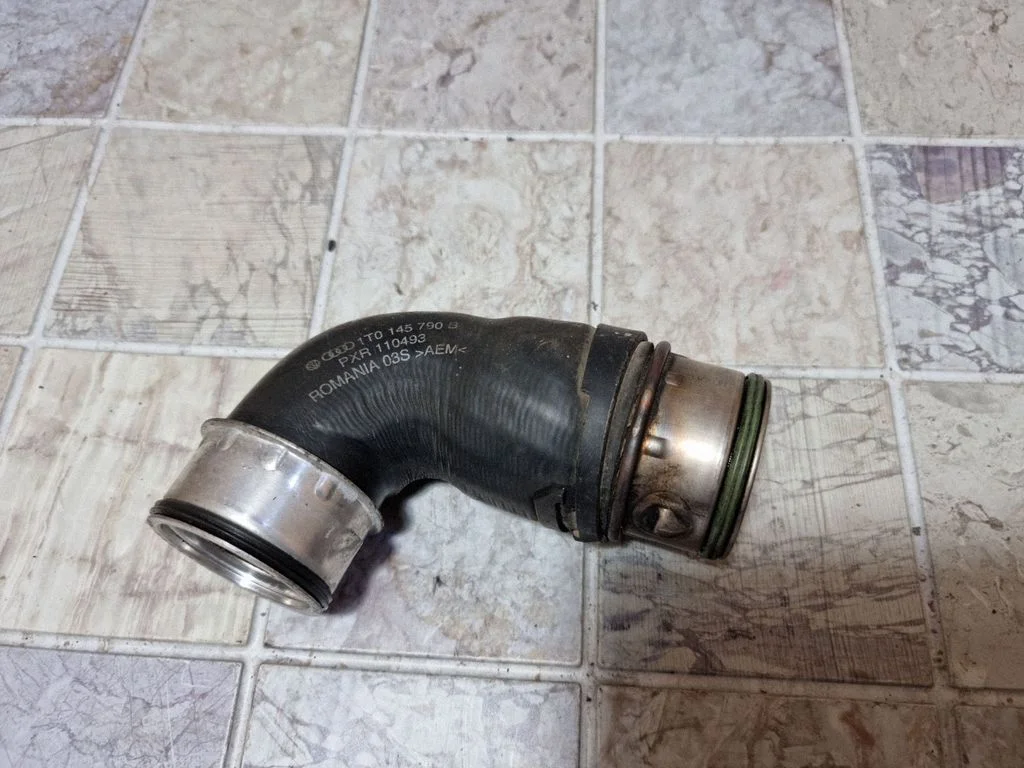 Turbo air intake inlet pipe/hose – Volkswagen Golf Plus (2005-2013)