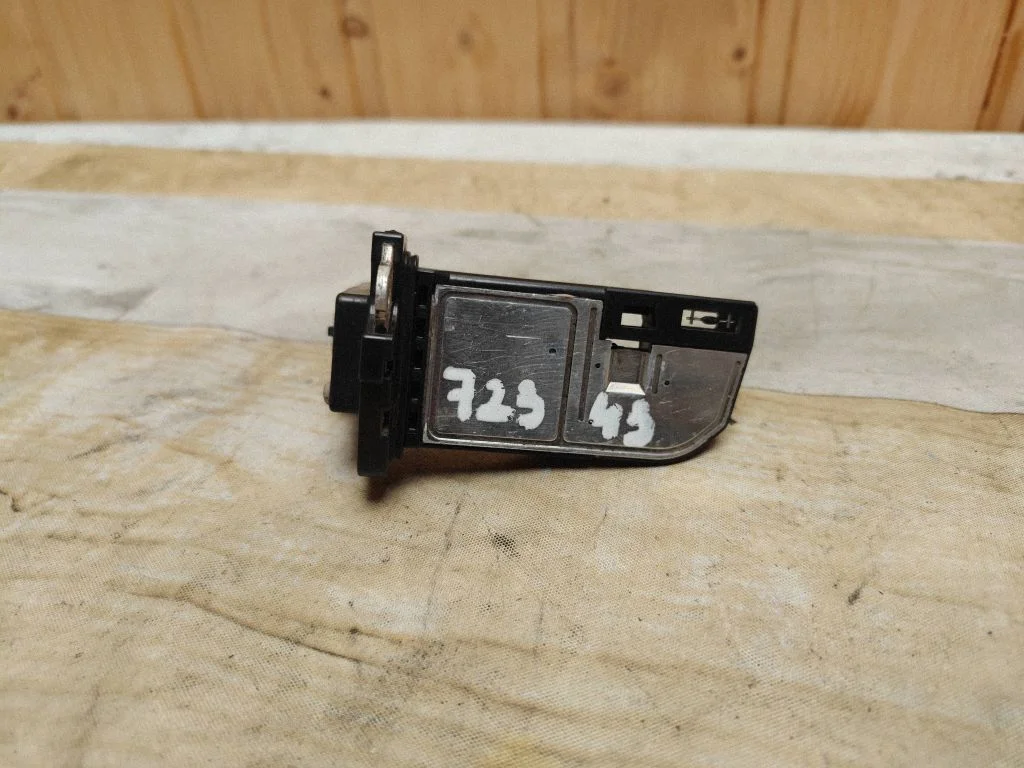 Mass air flow meter 7M5112B579BB