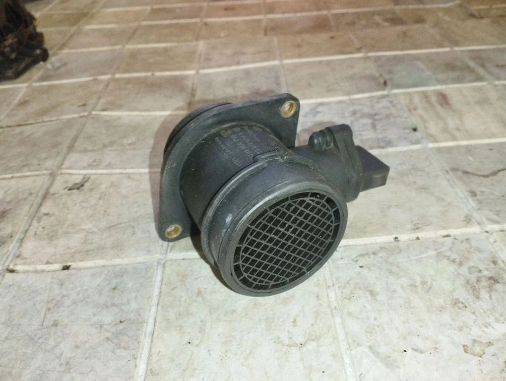 Mass air flow meter 0280218063