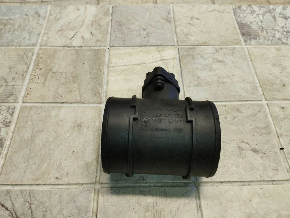 Mass air flow meter 0281002600