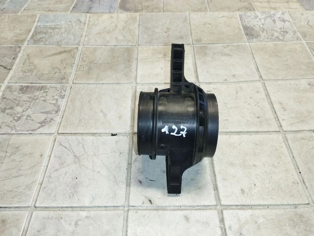 Przepływomierz powietrza 7M519A673
