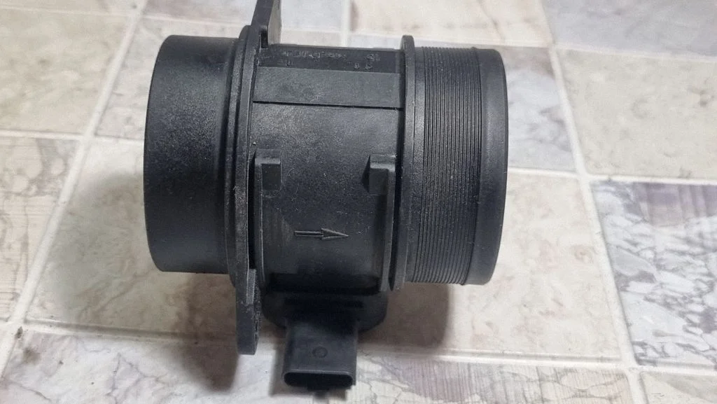 Mass air flow meter 9645948780