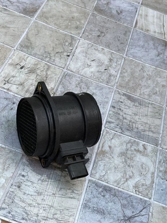 Mass air flow meter – Hyundai Santa Fe (2006-2012)