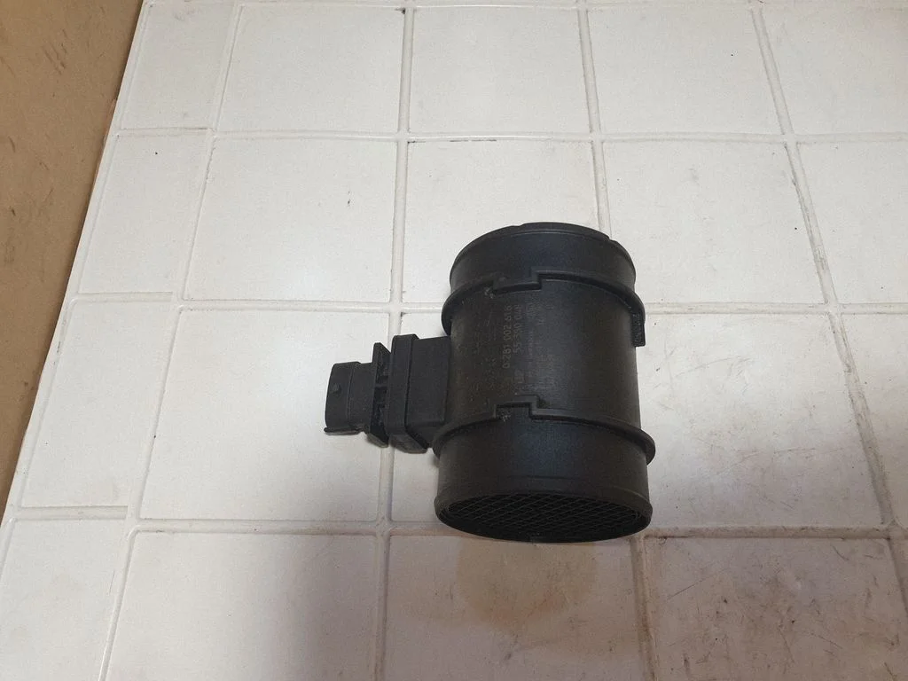Mass air flow meter 0281002618