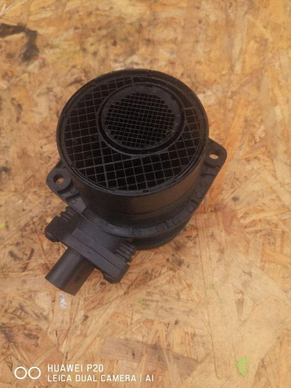 Mass air flow meter 074906461B